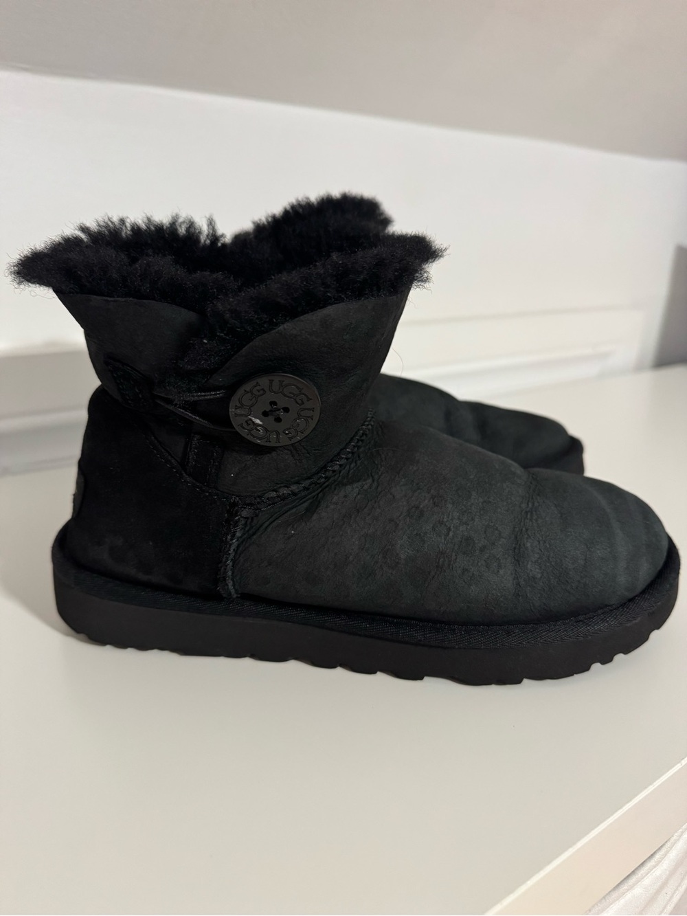 ugg boots - Picture 2 of 7